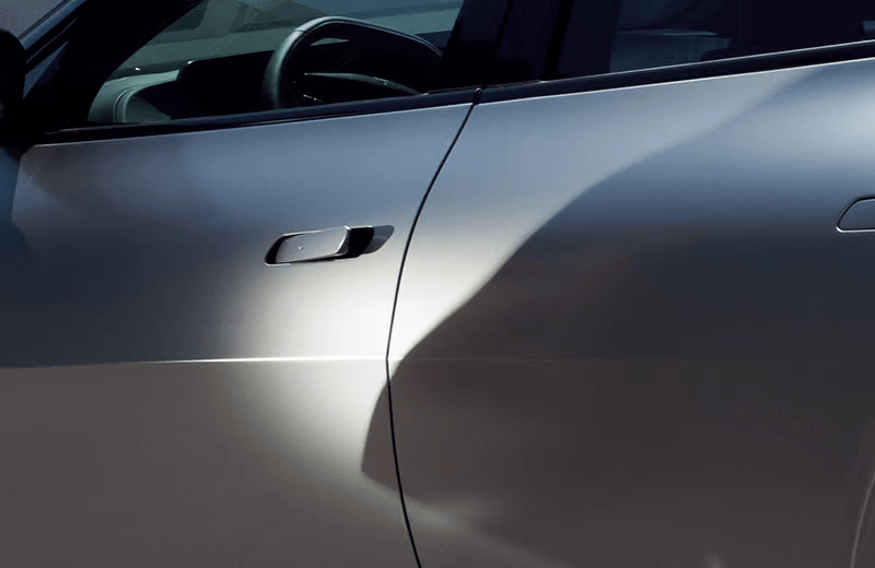 Body-Colored Streamline Door Handles